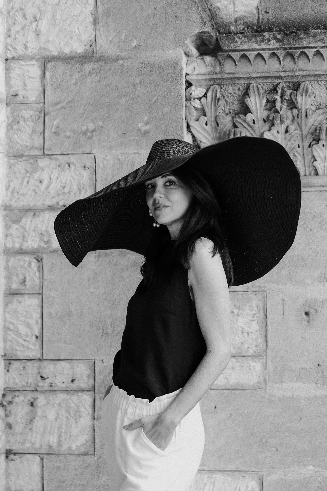 SHOP BLACK AND WHITE